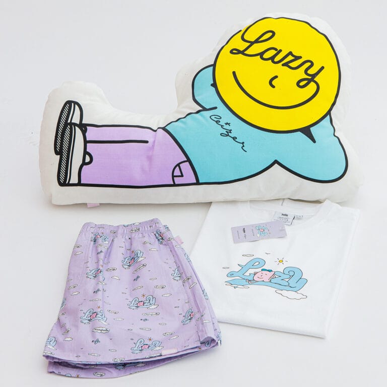 Lazy Boy Pillow Studio Ceizer